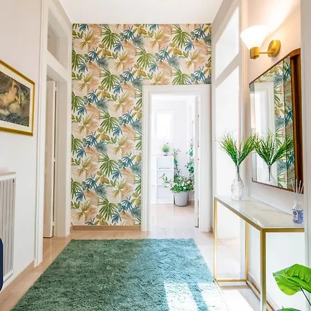 2 Bedrooms Penthouse In The Center Апартаменты Бари