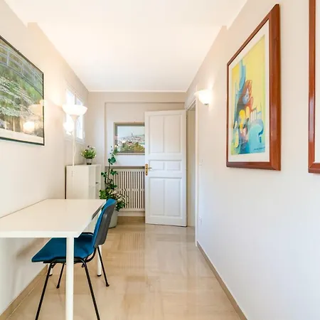 Апартаменты 2 Bedrooms Penthouse In The Center *
