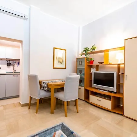 2 Bedrooms Penthouse In The Center Бари