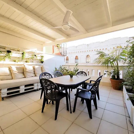 2 Bedrooms Penthouse In The Center Lejlighed Bari